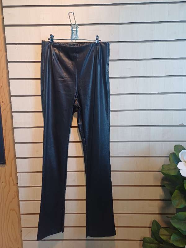 Zara Flare pleður