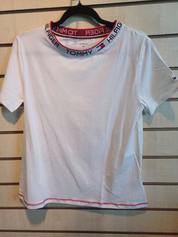 Tommy Hilfiger bolur