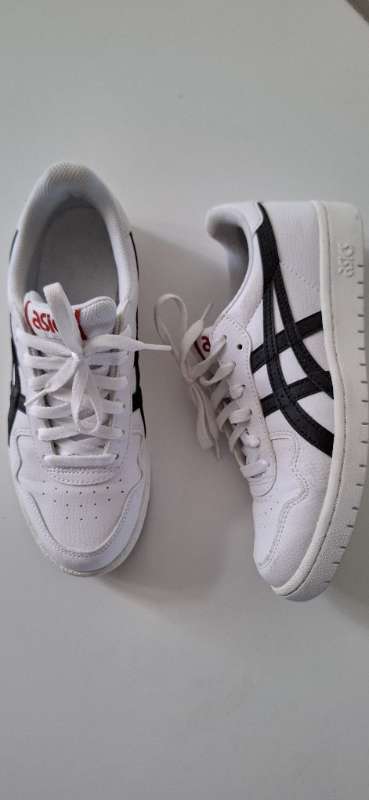 Asics skór hvítir