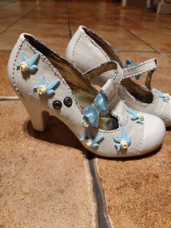 Irregular choice hvít/bláir