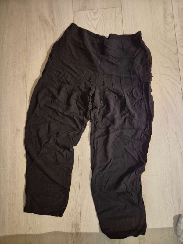 Nü buxur