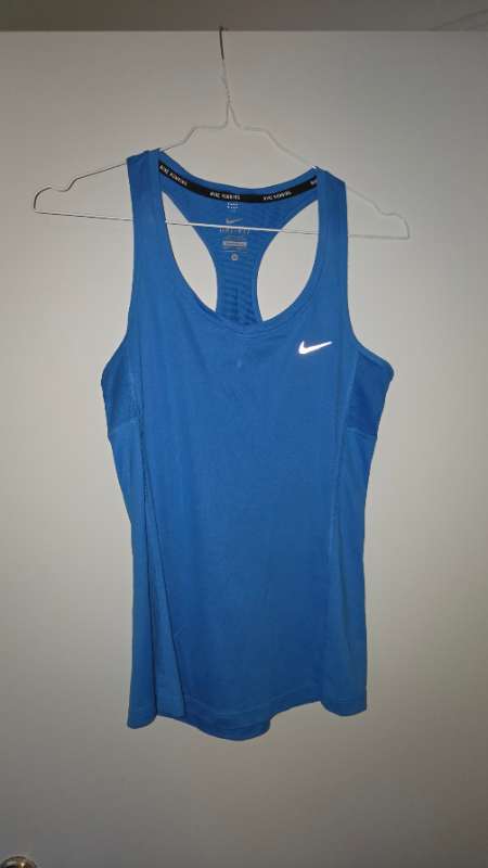 NIKE blár