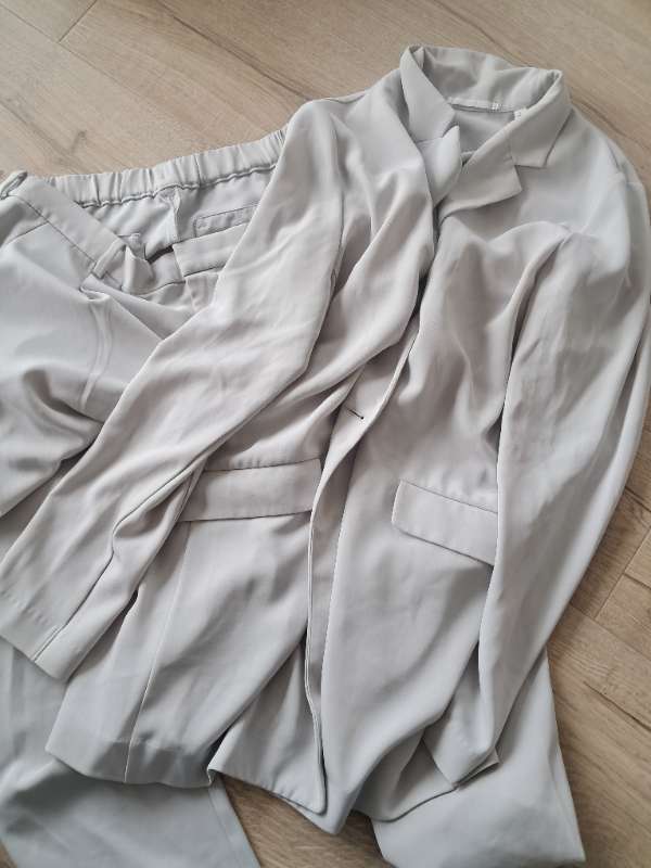 UNIQOLO jakkaföt