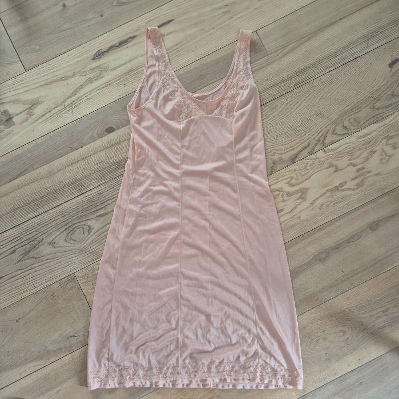 Vintage undirkjòll
