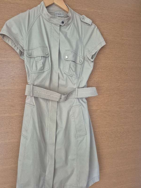 2.Karen Millen beige kjoll