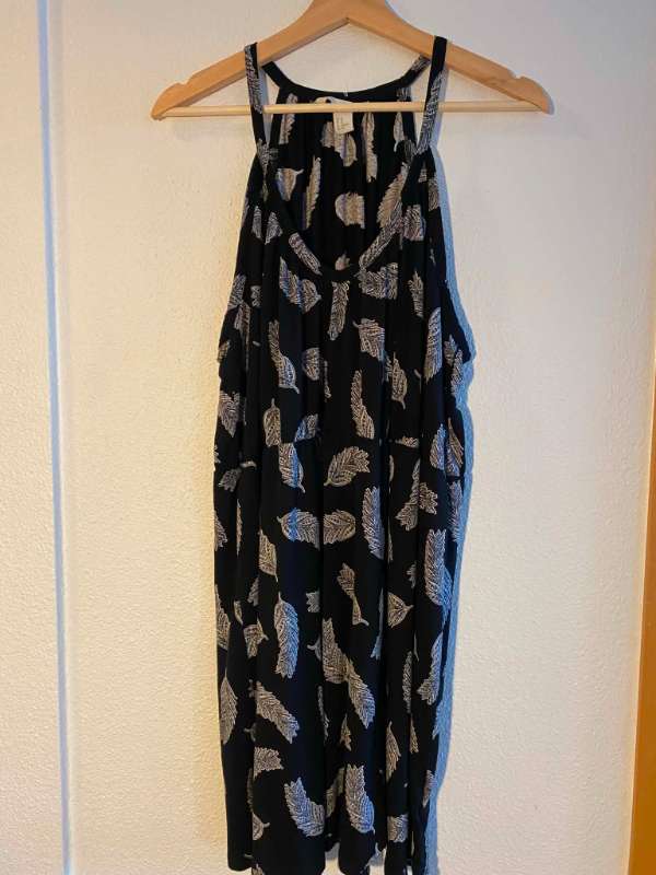 HM hlýrakjóll m.laufblöðum