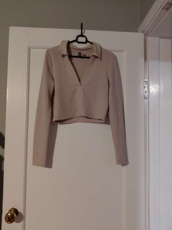 Beige bolur