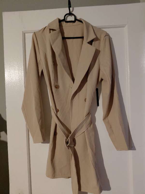 Beige frakki
