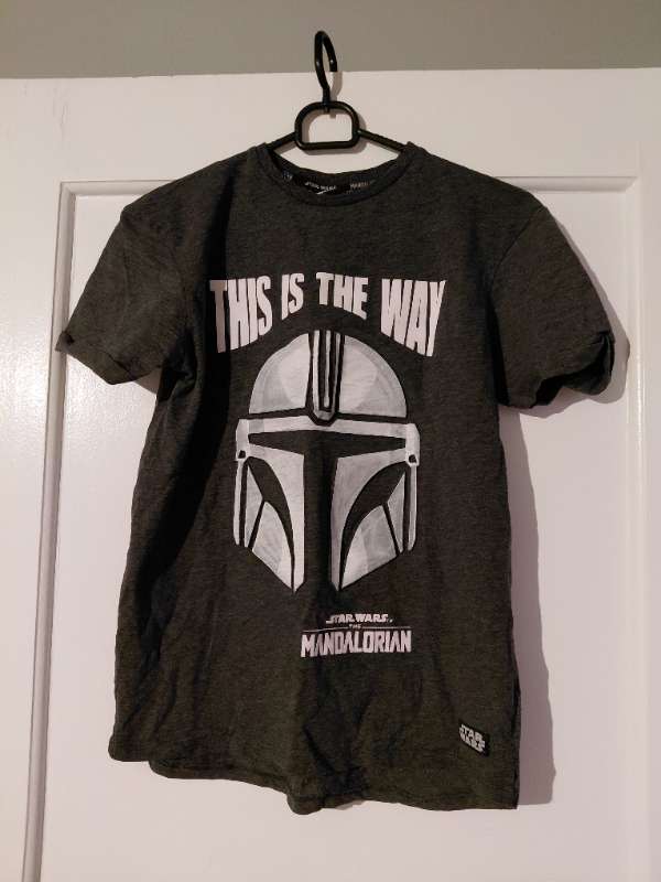 Star wars stuttermabolur