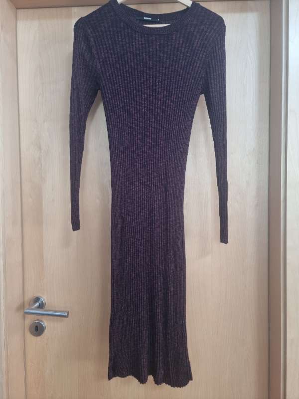 BikBok vínrauður síðkjóll st.M