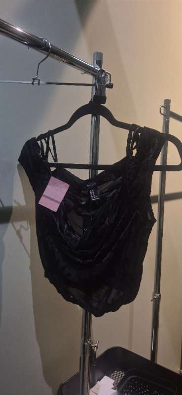 F21 onotadur toppur