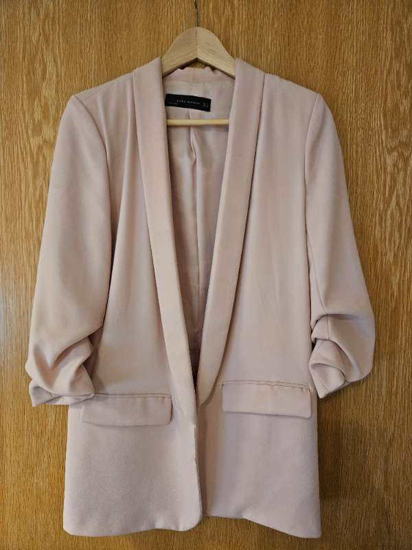 Zara fölbleikur blazer