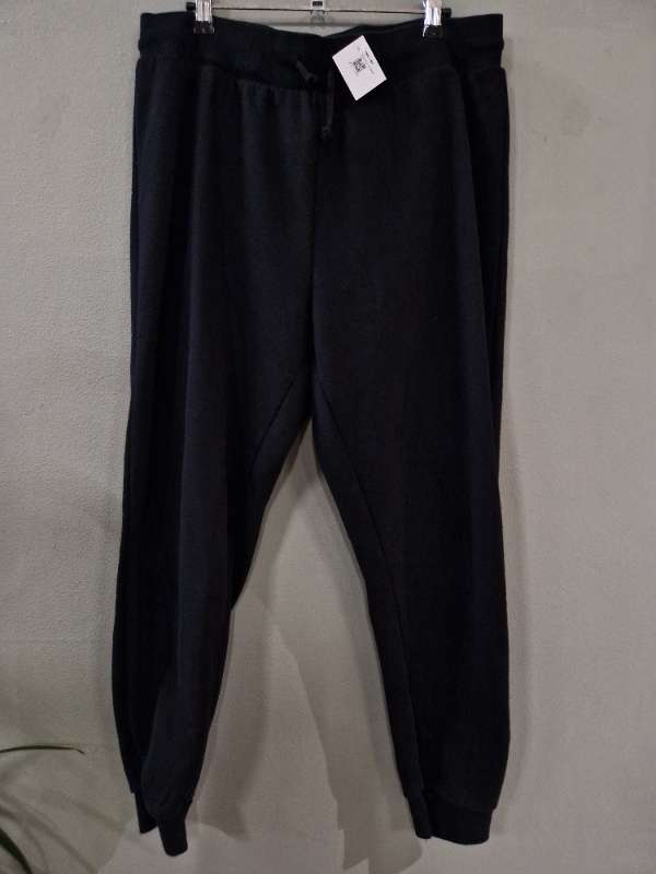 Joggingbuxur svartar