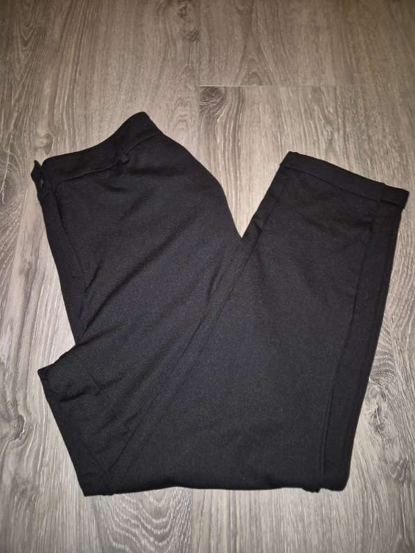 Svartar fínar buxur