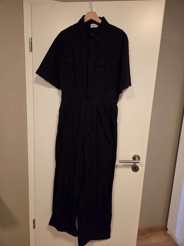 JOSEFINE× NA-KD SAMFESTINGUR