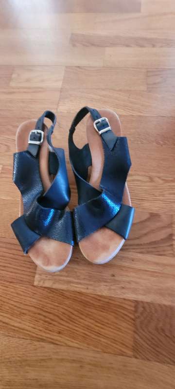 Mariettas leður sandalar