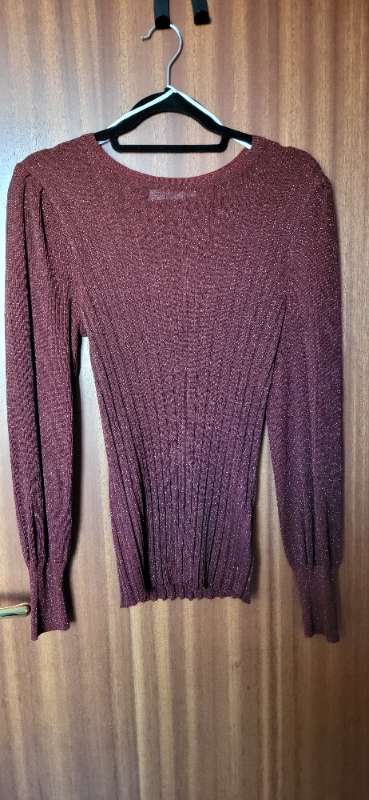 ÓN Brúnrauð peysa vera moda