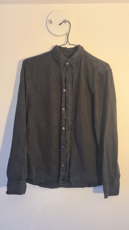 Black shirt HM regular fit