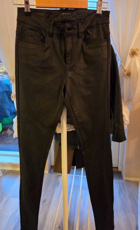 Vero Moda "leður"