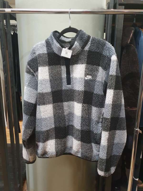 Nike half-zip vetrarpeysa