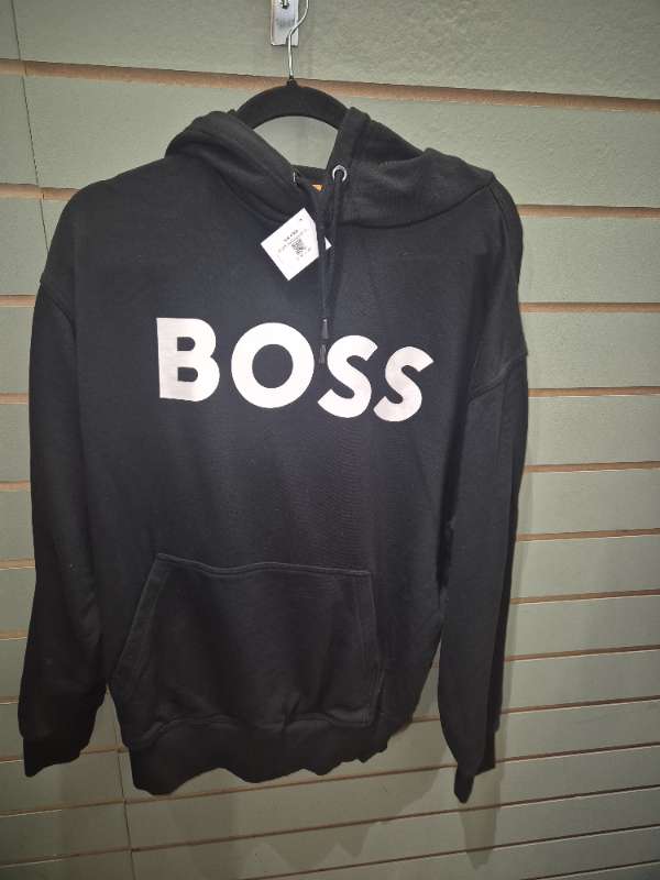 BOSS hettupeysa svört M
