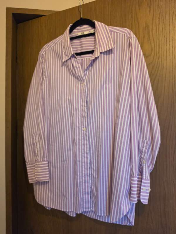 Skyrta Uniqlo röndótt