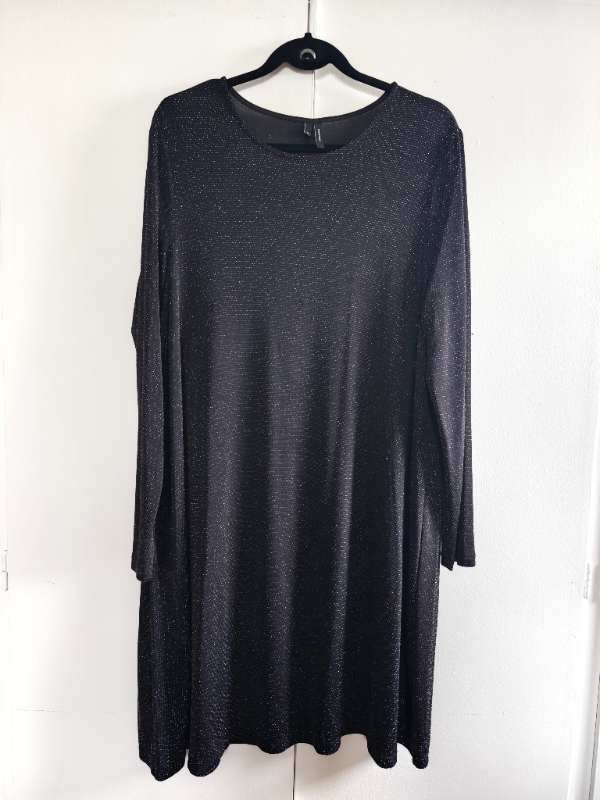 Vera Moda glimmerkjóll