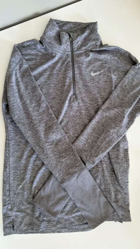 Nike æfingapeysa, Dri-Fit
