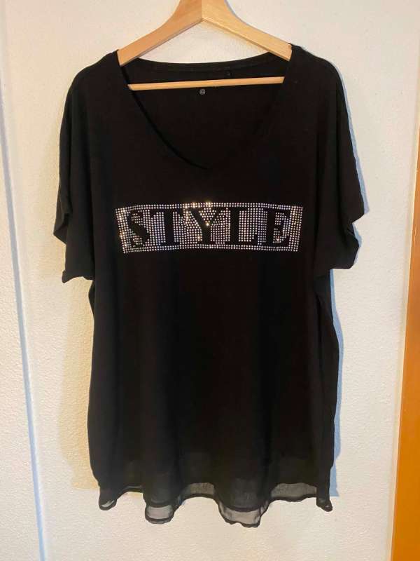 Svartur stuttermabolur Style