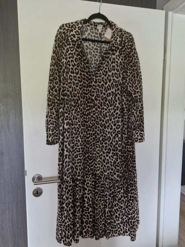 Leopard H&M kjóll