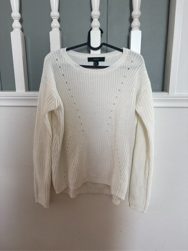 Forever 21 hvít prjónapeysa