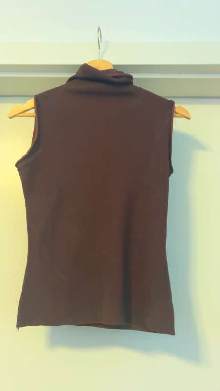 Herry Brown (Circle Neck)