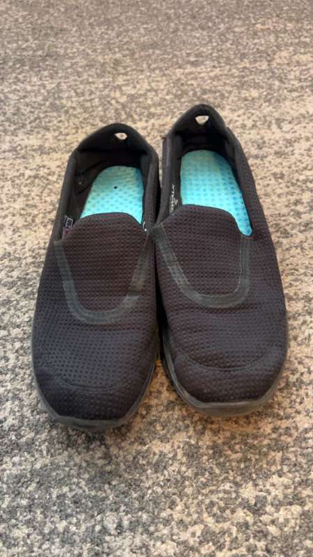Skecher Go Walk