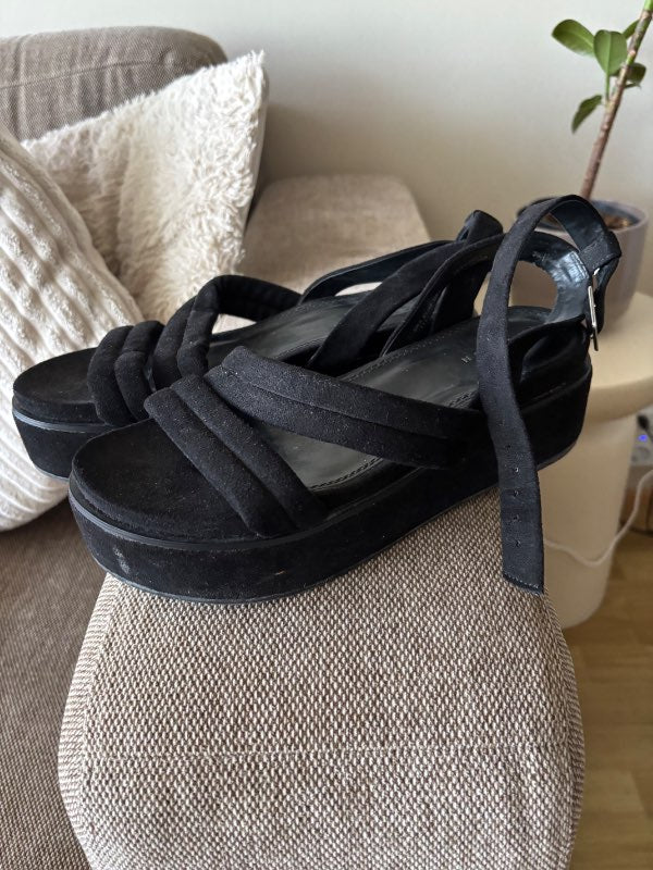 Asos sandalar