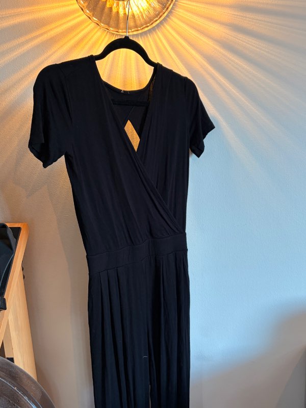 Svartur samfestingur