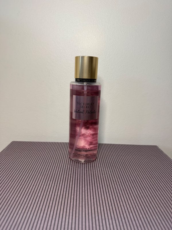 Velvet Petals Victoria’s Secret ilmvatn
