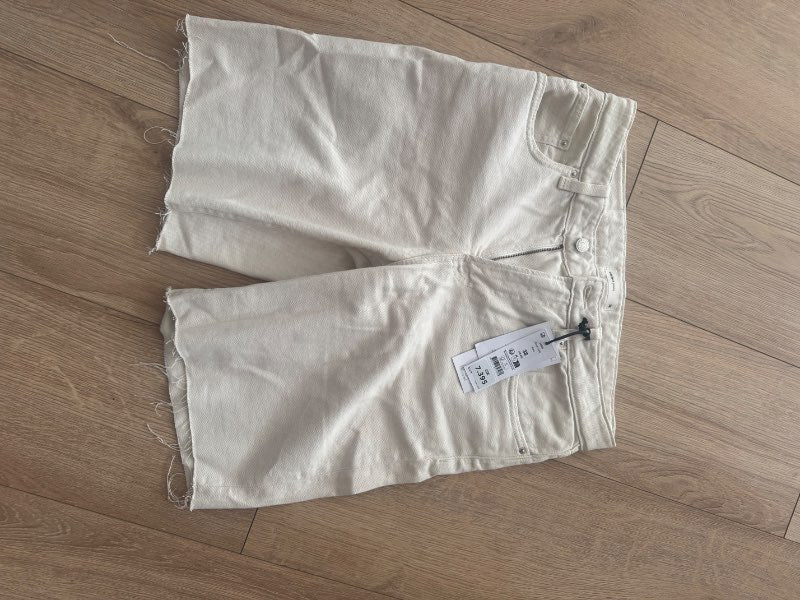 Gallastuttbuxur Gina