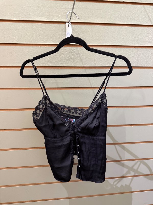 Urban outfitters toppur