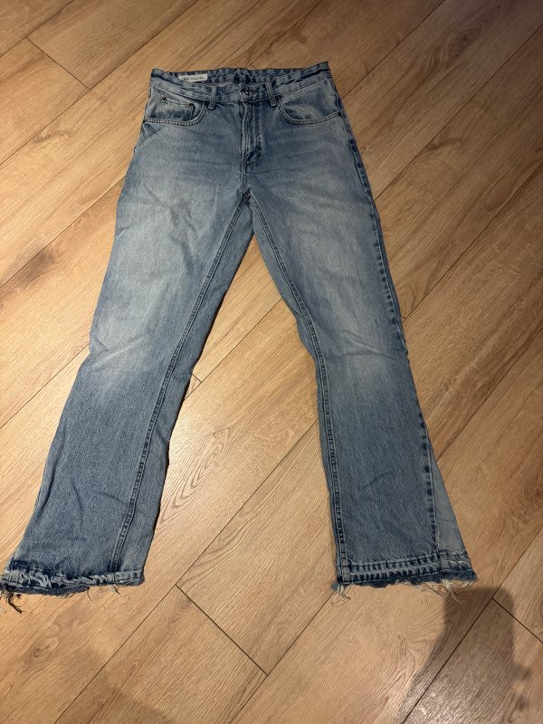Zara ljósbláar gallabuxur