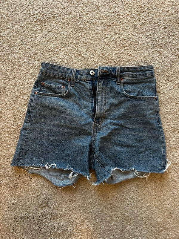 H&M gallastuttbuxur