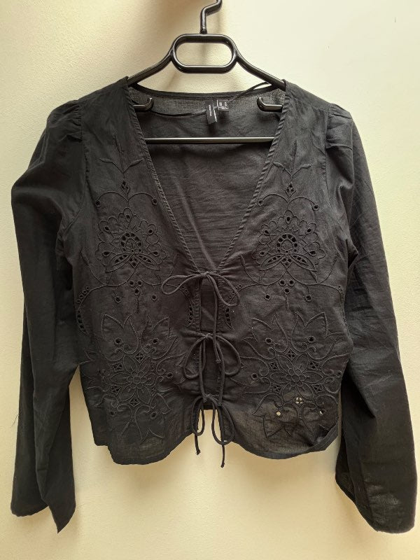 Svört vero moda skyrta