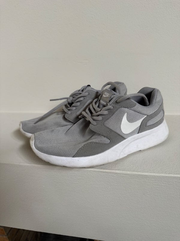 Nike - gráir