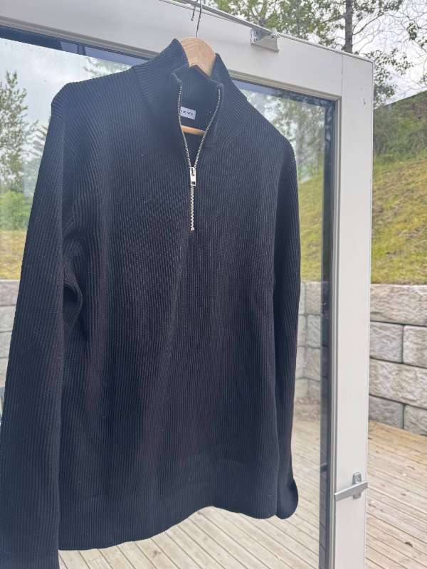 Jack&jones half zip svört