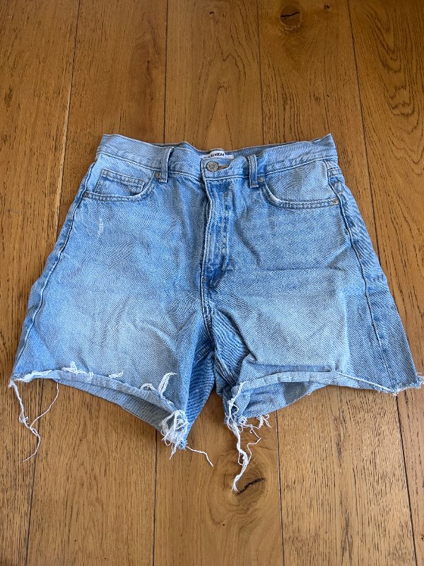 Pull&Bear stuttbuxur