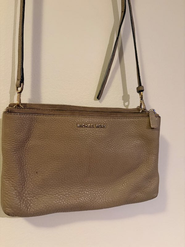 Michael Kors beige veski ekta