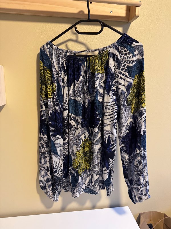 Desigual msrglituð með gulu