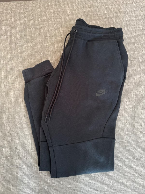 Nike tech fleece buxur
