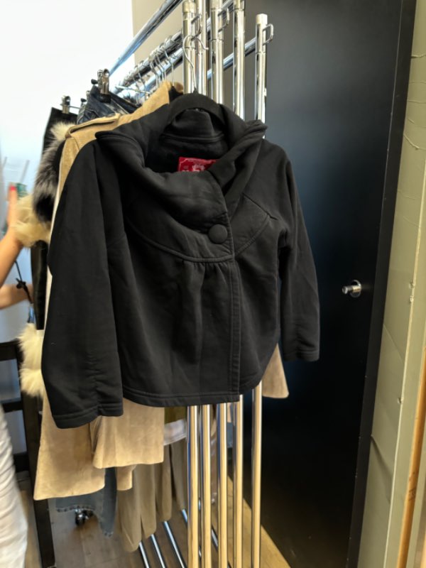 Esprit cropped peysa