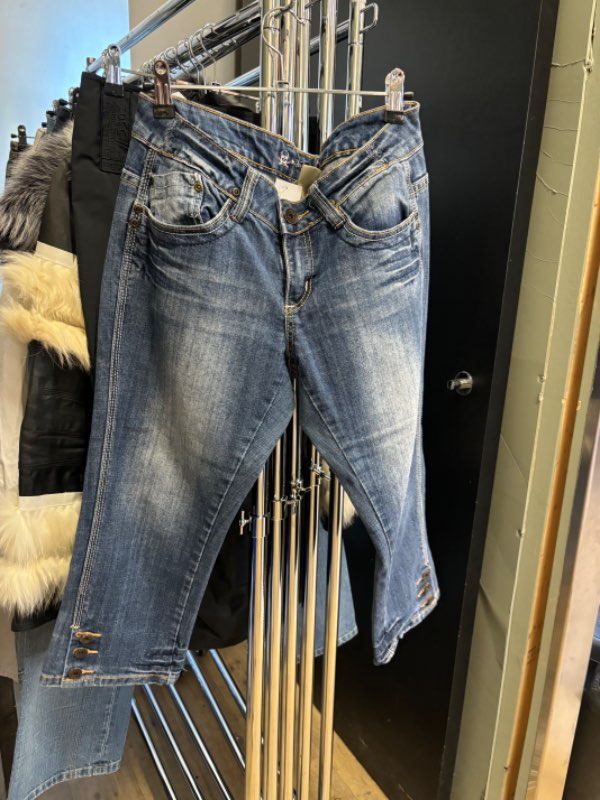 Jorts Rock future st M