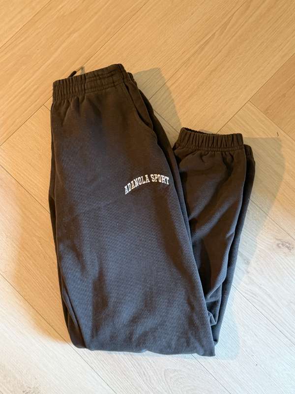 Brúnar Adanola jogging buxur